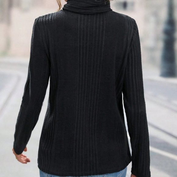 Black Casual Womens Button Detail Asymmetrical Hem Tee - Picture 3 of 5